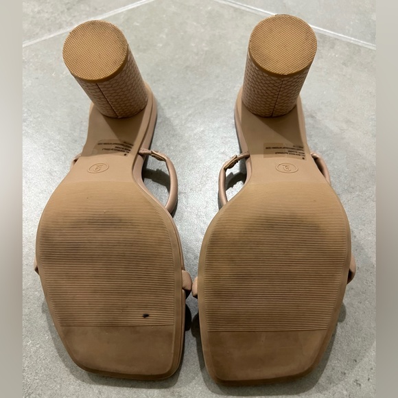 A new day - tan rounded block heel, with a square toe - Picture 8 of 13